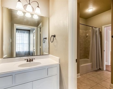 901 Sandy Trail - Photo Thumbnail 26