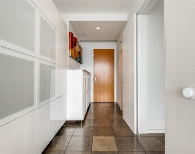 2430 Victory Park Lane - Photo Thumbnail 2
