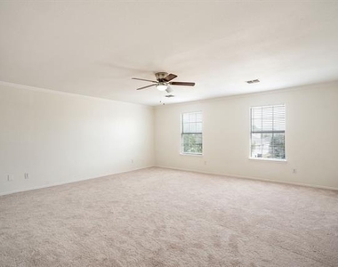 1626 White Oak Drive - Photo Thumbnail 27
