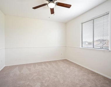 1626 White Oak Drive - Photo Thumbnail 20