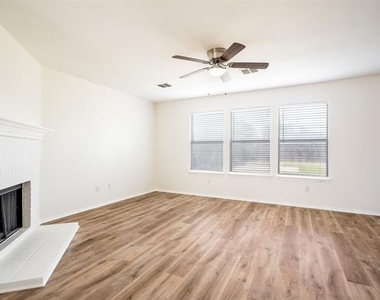 1626 White Oak Drive - Photo Thumbnail 16