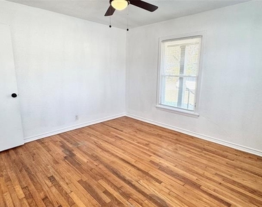 4236 Voncille Street - Photo Thumbnail 13