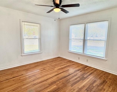 4236 Voncille Street - Photo Thumbnail 10