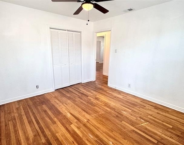 4236 Voncille Street - Photo Thumbnail 17