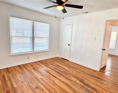 4236 Voncille Street - Photo Thumbnail 11