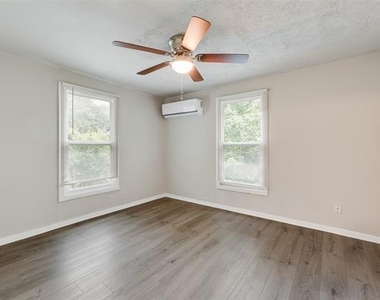 821 Bond Street - Photo Thumbnail 9