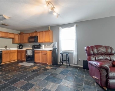 12667 Vandelia Street - Photo Thumbnail 10