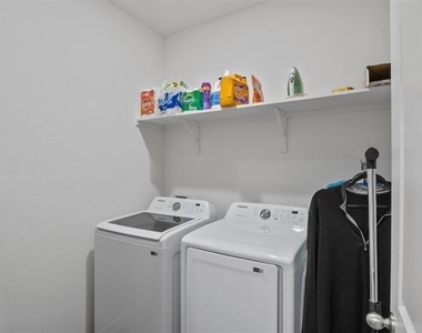 10357 Rosegreen Lane - Photo Thumbnail 12