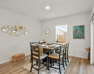 10357 Rosegreen Lane - Photo Thumbnail 8