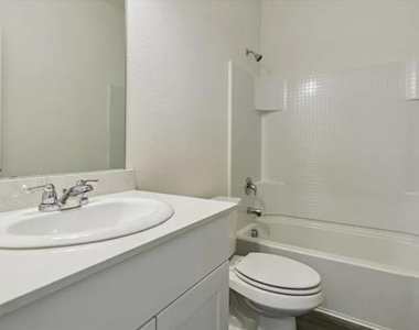 1664 Hossler Trail - Photo Thumbnail 17