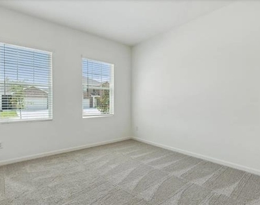 1664 Hossler Trail - Photo Thumbnail 18