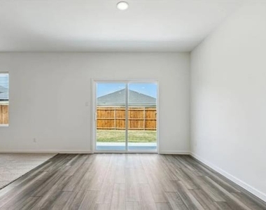 1664 Hossler Trail - Photo Thumbnail 8