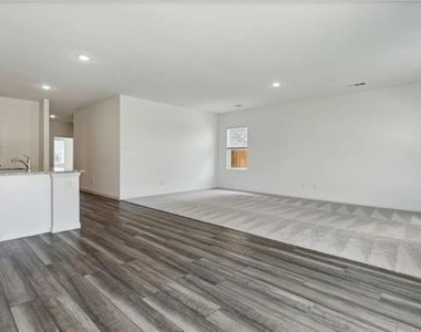 1664 Hossler Trail - Photo Thumbnail 7