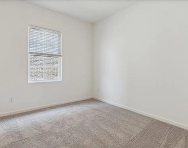 1664 Hossler Trail - Photo Thumbnail 20