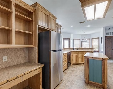 11744 Foutch Road - Photo Thumbnail 11