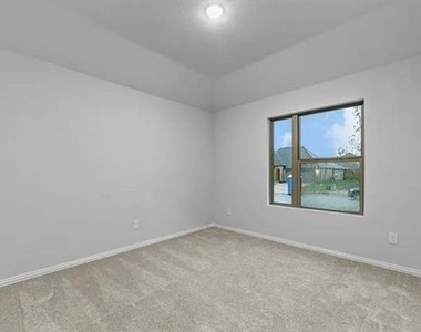 3509 Foxhound Lane - Photo Thumbnail 6