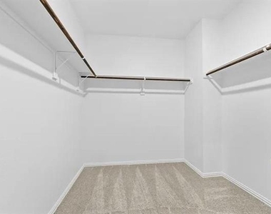 3509 Foxhound Lane - Photo Thumbnail 14