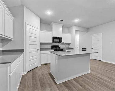 3509 Foxhound Lane - Photo Thumbnail 12