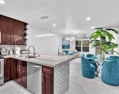4025 N Federal Highway - Photo Thumbnail 10
