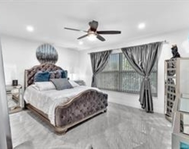 4025 N Federal Highway - Photo Thumbnail 21