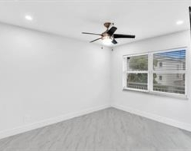 4025 N Federal Highway - Photo Thumbnail 29