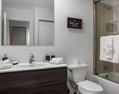 1419 Ne 57th Street - Photo Thumbnail 20