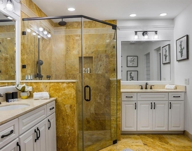 1419 Ne 57th Street - Photo Thumbnail 15