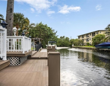 1419 Ne 57th Street - Photo Thumbnail 8