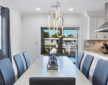 1419 Ne 57th Street - Photo Thumbnail 22