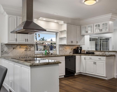 1419 Ne 57th Street - Photo Thumbnail 2