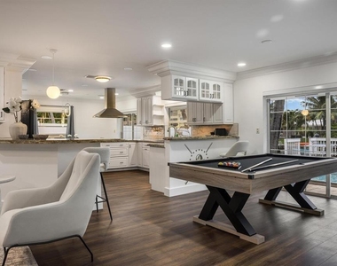 1419 Ne 57th Street - Photo Thumbnail 1