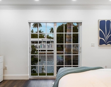 1419 Ne 57th Street - Photo Thumbnail 14