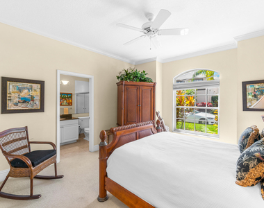 16850 Colchester Court - Photo Thumbnail 20
