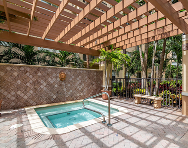 1801 N Flagler Drive - Photo Thumbnail 19