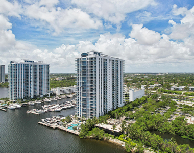 17301 Biscayne Boulevard - Photo Thumbnail 60