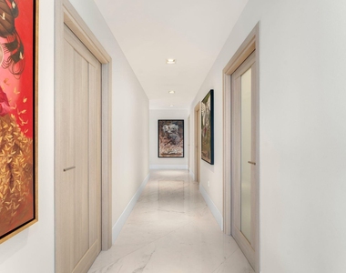 17301 Biscayne Boulevard - Photo Thumbnail 18