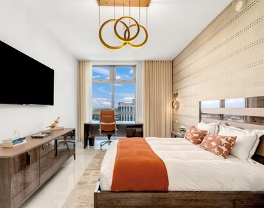 17301 Biscayne Boulevard - Photo Thumbnail 32