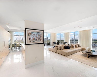 17301 Biscayne Boulevard - Photo Thumbnail 6