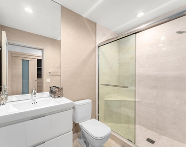 17301 Biscayne Boulevard - Photo Thumbnail 31