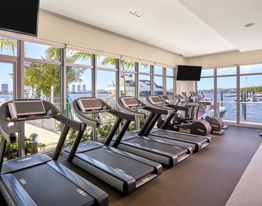 17301 Biscayne Boulevard - Photo Thumbnail 53