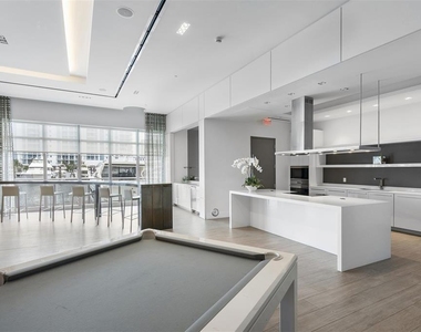 17301 Biscayne Boulevard - Photo Thumbnail 48