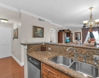630 S Sapodilla Avenue - Photo Thumbnail 12
