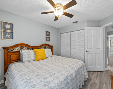 12196 Sag Harbor Court - Photo Thumbnail 16