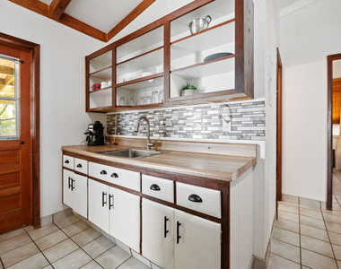 2512 Sugarloaf Lane - Photo Thumbnail 16