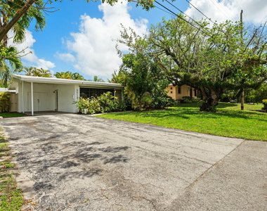 2512 Sugarloaf Lane - Photo Thumbnail 6