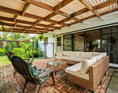2512 Sugarloaf Lane - Photo Thumbnail 24