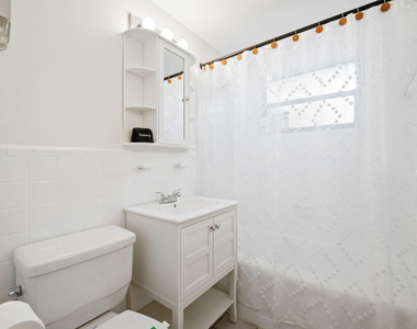 2512 Sugarloaf Lane - Photo Thumbnail 23