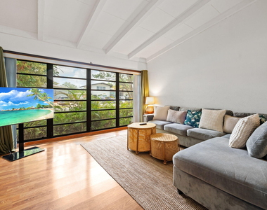 2512 Sugarloaf Lane - Photo Thumbnail 12