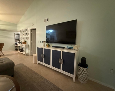 236 Village Boulevard - Photo Thumbnail 16