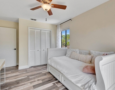 5446 Reynolds Road - Photo Thumbnail 31